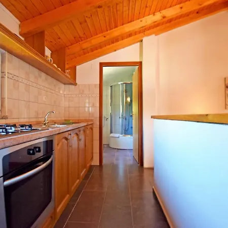 Apartment In Core Area Of Seline Starigrad Paklenica